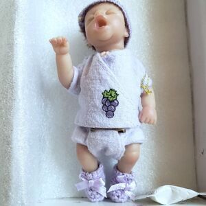 Ashton-Drake Sour Grapes Lifelike Collectible Doll Vinyl 5"